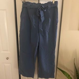 EXPRESS paper bag waist pants. EUC
